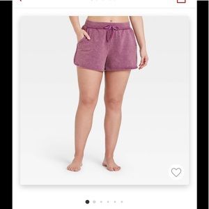 Women’s purple shorts L
